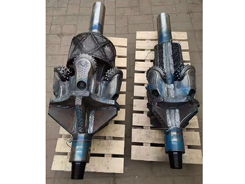 非开挖岩石扩孔器