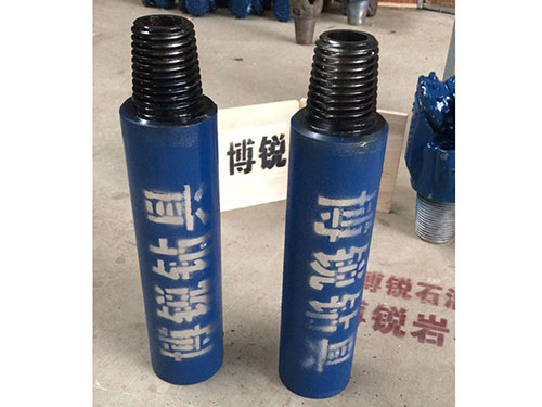 岩石钻具