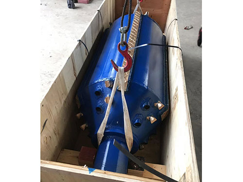非开挖岩石扩孔器
